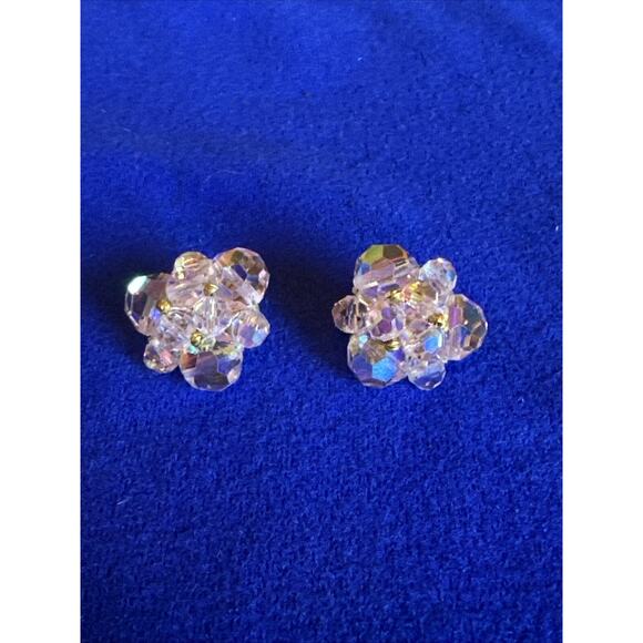 Unbranded Jewelry - Vintage Iridescent Pink Flower Hand Beaded Clip On Earrings Elegant Romantic
